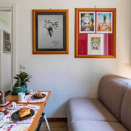 Casa Dimi - 2 Bedroom 2 En-suite Bath, 2 Min M5, Smart Lock Milano