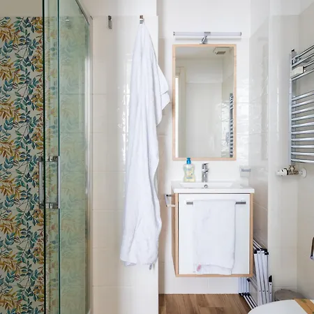 דירה Casa Dimi - 2 Bedroom 2 En-suite Bath, 2 Min M5, Smart Lock