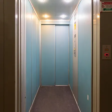דירה Casa Dimi - 2 Bedroom 2 En-suite Bath, 2 Min M5, Smart Lock *