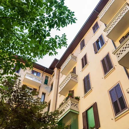 Casa Dimi - 2 Bedroom 2 En-suite Bath, 2 Min M5, Smart Lock דירה